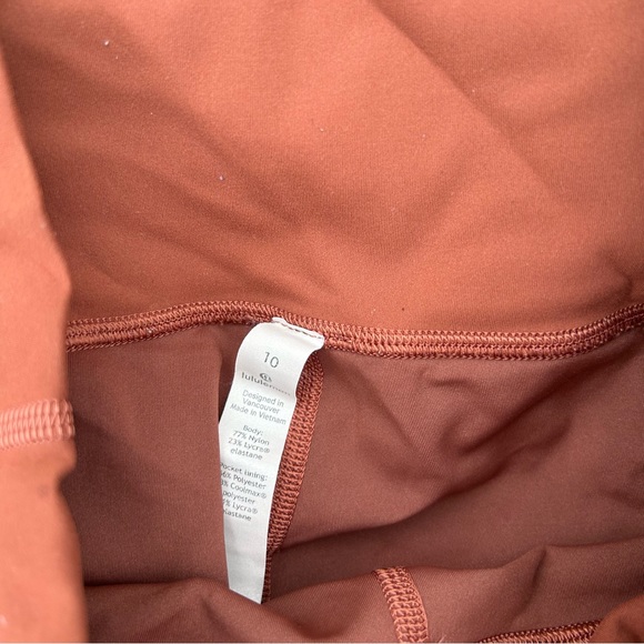 Lululemon Wunder Under High Rise Crop “21 - Picture 3 of 3